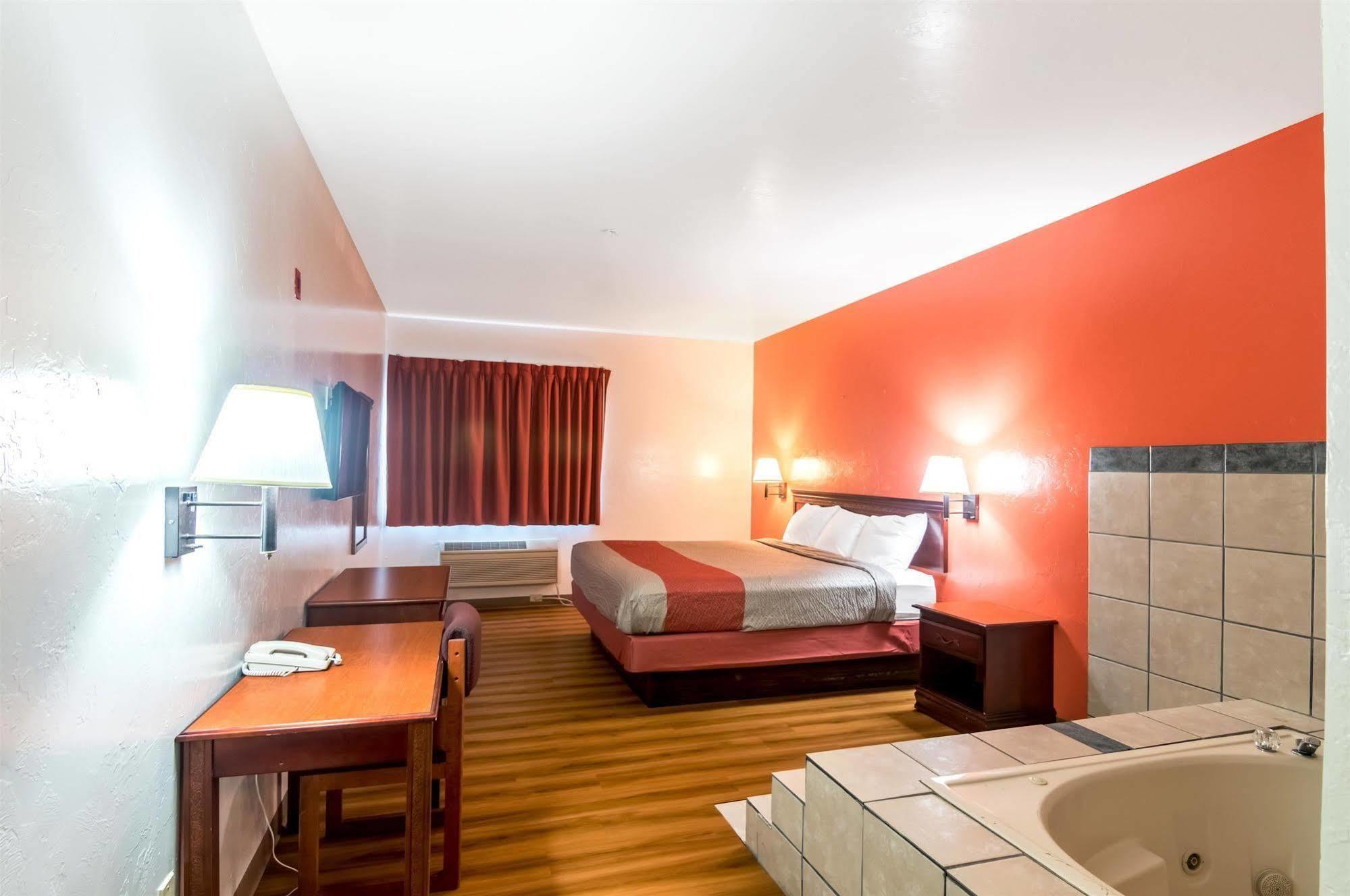 6-oklahoma City, Ok Hotel Oklahoma City