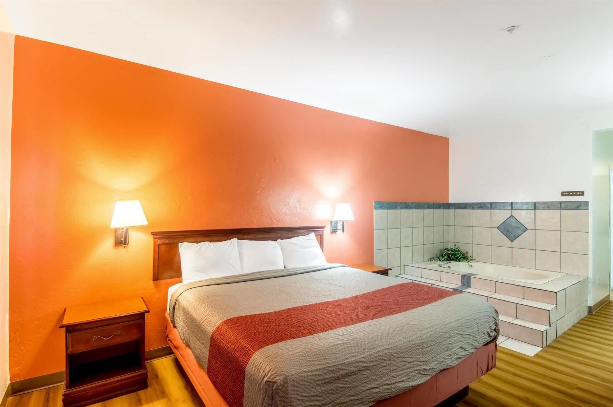 6-oklahoma City, Ok Hotel 4*